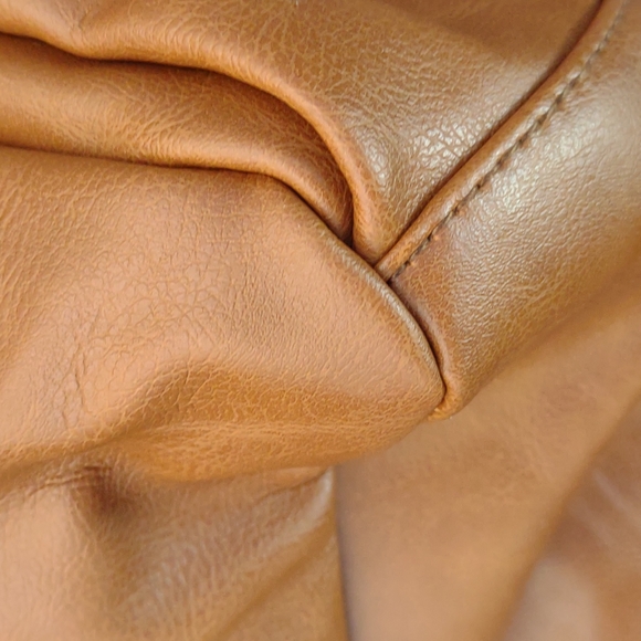 Purse - Picture 2 of 3